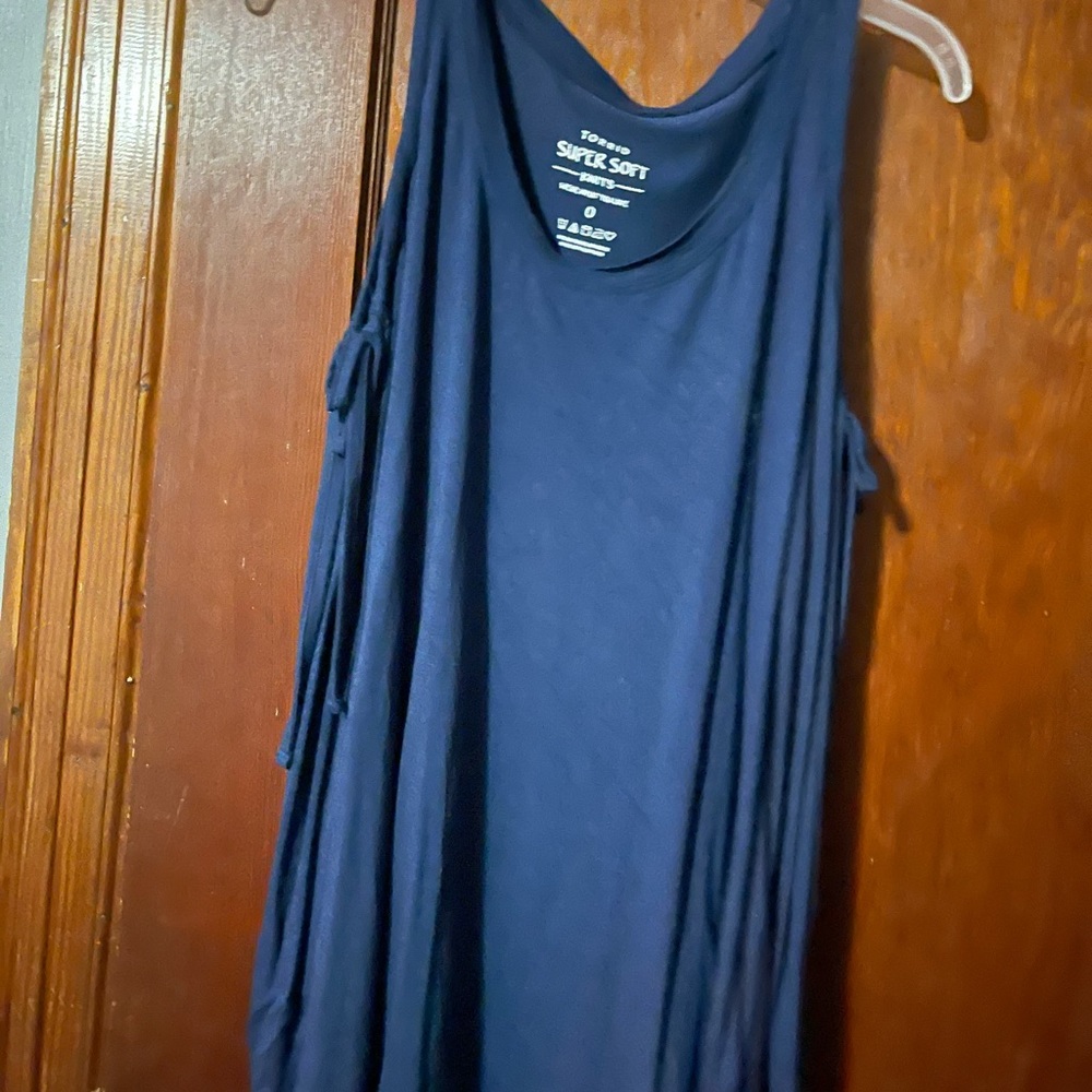 Cold shoulder long sleeve